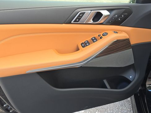 New 2026 BMW X5 xDrive50e w/ M Sport Package image 18