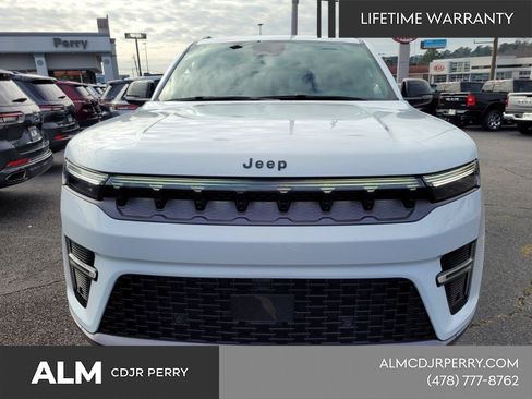 New 2026 Jeep Grand Wagoneer Limited AWD/4WD image 19