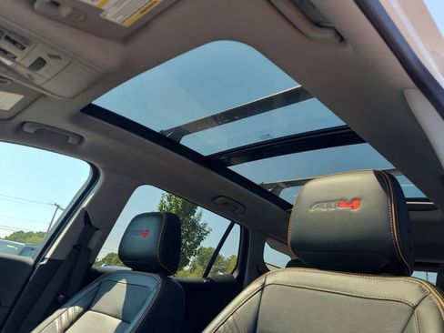 Used 2022 GMC Terrain AT4 w/ Infotainment Package II AWD/4WD image 26