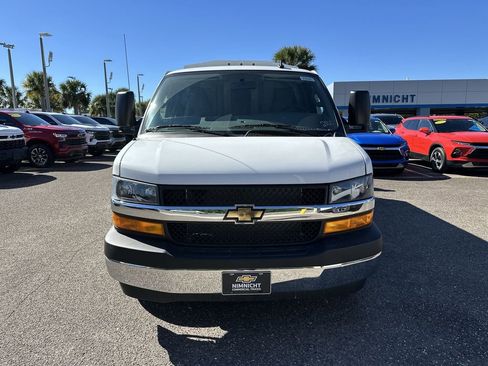 New 2025 Chevrolet Express 3500 Work Van w/ Power Convenience Package image 11