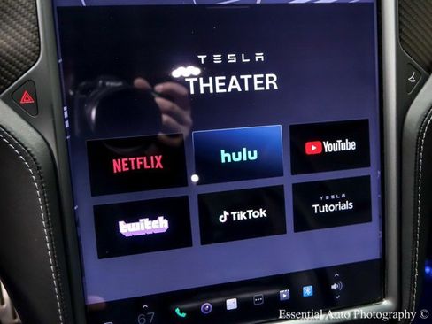 Used 2018 Tesla Model X P100D image 26