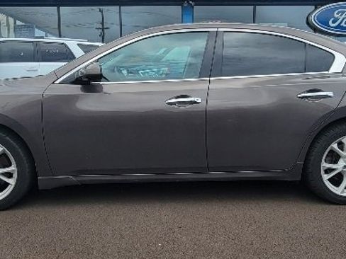 Used 2009 Nissan Maxima 3.5 S image 2