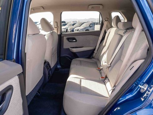 Used 2023 Nissan Rogue SV FWD image 19