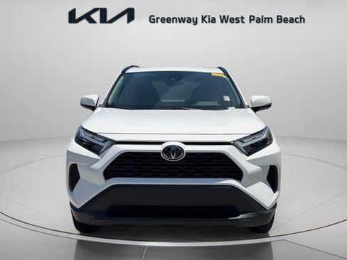 Used 2024 Toyota RAV4 XLE w/ Convenience Package FWD image 2