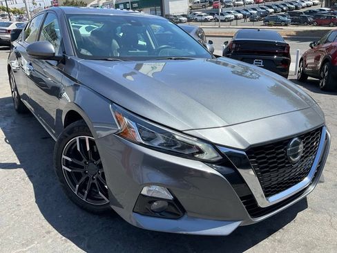Used 2019 Nissan Altima 2.5 SL FWD image 1