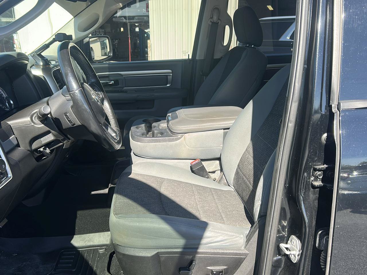 Used 2019 RAM 1500 Big Horn AWD/4WD image 13