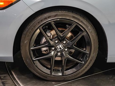 Used 2024 Honda Civic Sport image 11