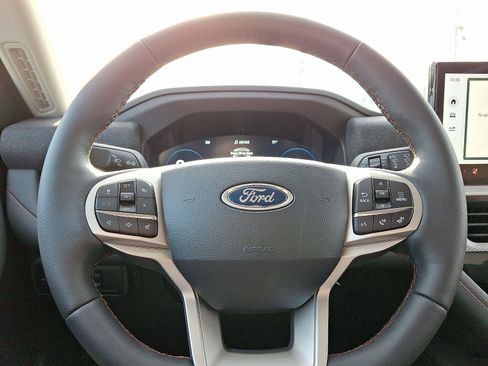 New 2026 Ford Explorer Active w/ Active Comfort Package image 13