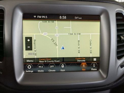 Used 2018 Jeep Compass Latitude w/ Popular Equipment Group image 3