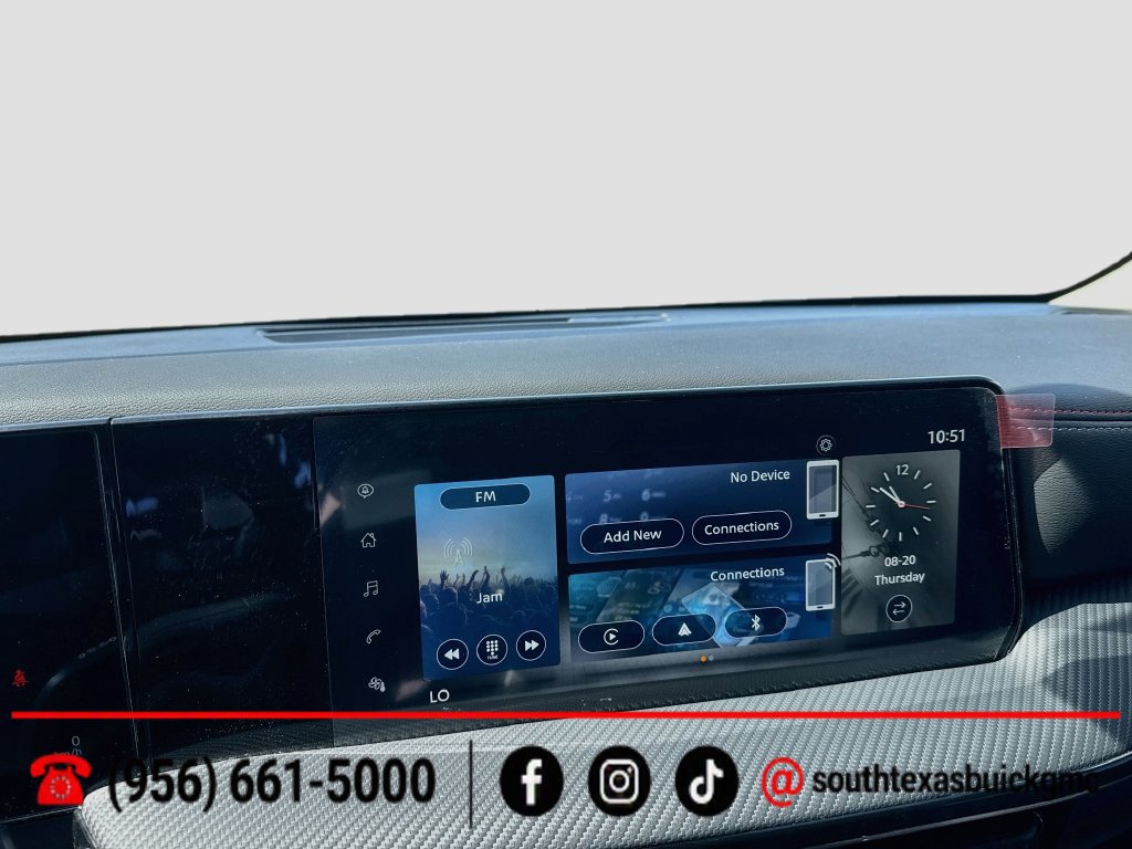 Used 2025 Nissan Kicks SR FWD image 16