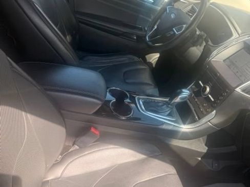 Used 2016 Ford Edge Titanium w/ Equipment Group 301A AWD/4WD image 13