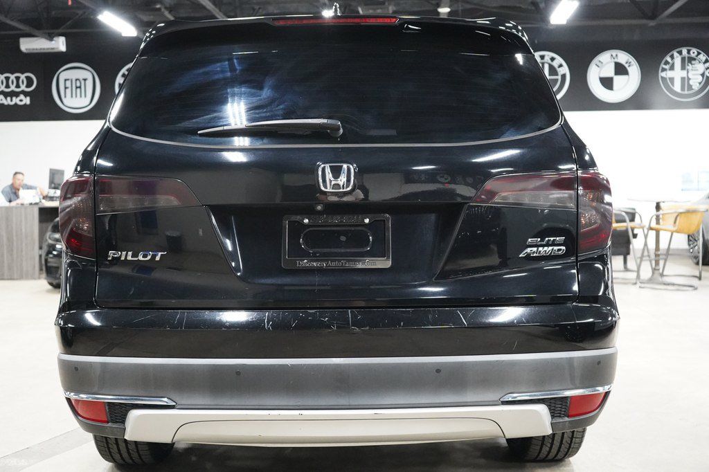 Used 2019 Honda Pilot Elite image 4