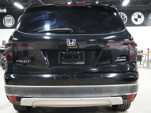 Used 2019 Honda Pilot Elite image 4