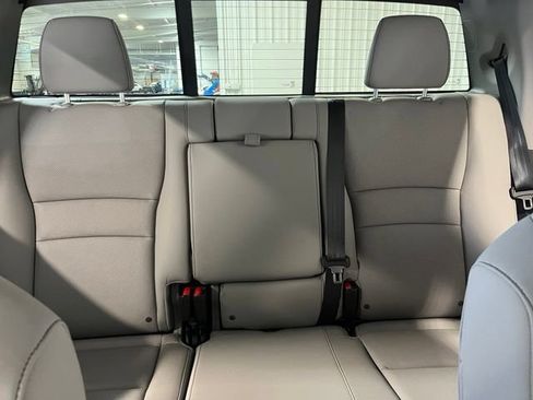 Used 2023 Honda Ridgeline RTL image 12