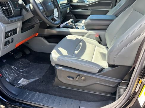 New 2025 Ford F150 Lightning Flash AWD/4WD image 10