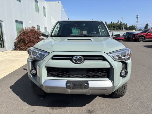 Used 2022 Toyota 4Runner TRD Off-Road AWD/4WD image 6
