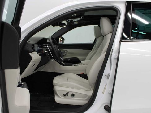 Used 2023 Maserati Grecale Modena image 15