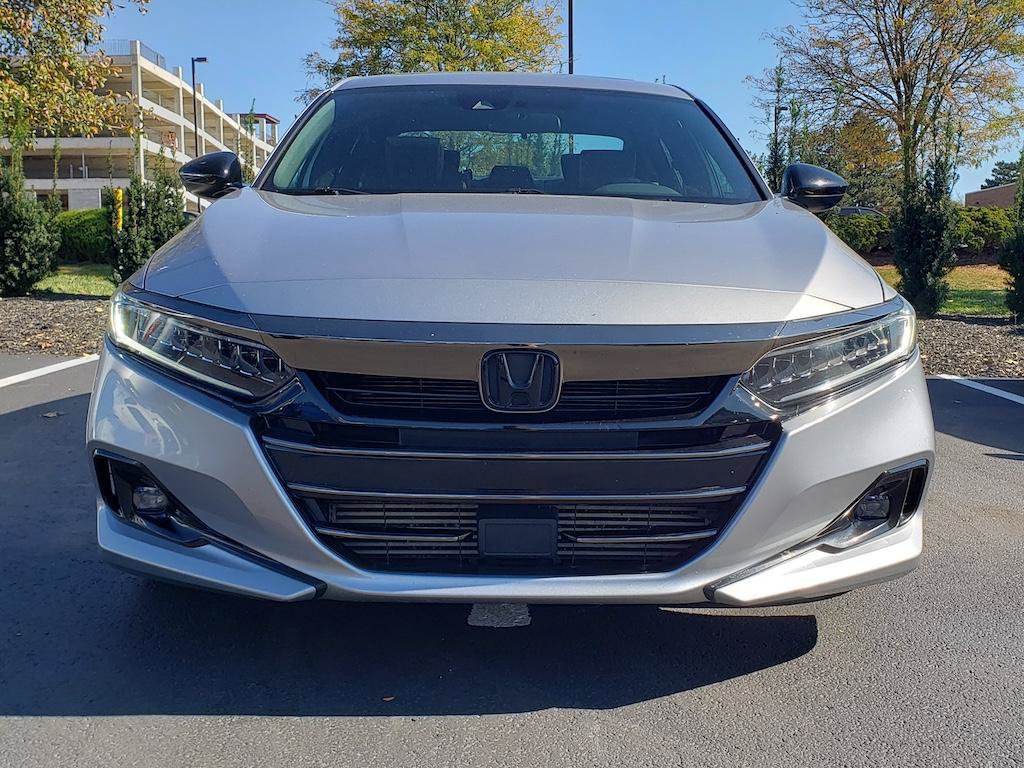 Used 2021 Honda Accord Sport image 2