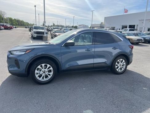 Used 2023 Ford Escape Active w/ Cold Weather Package FWD image 2