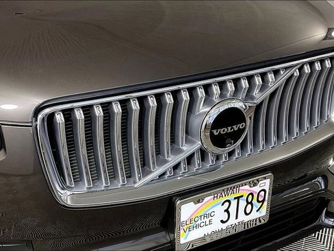 Used 2024 Volvo XC90 T8 Plus w/ Protection Package Premier AWD/4WD image 30