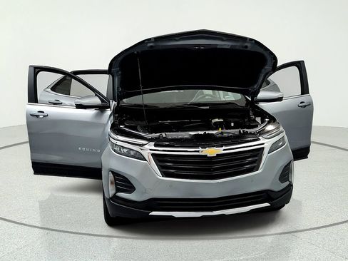 Used 2024 Chevrolet Equinox LT AWD/4WD image 15