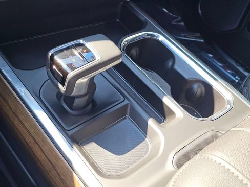 New 2026 Chevrolet Silverado 1500 High Country w/ Midnight Edition AWD/4WD image 35