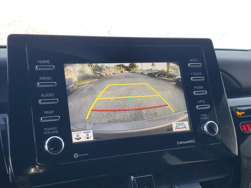 Used 2023 Toyota Camry SE image 19