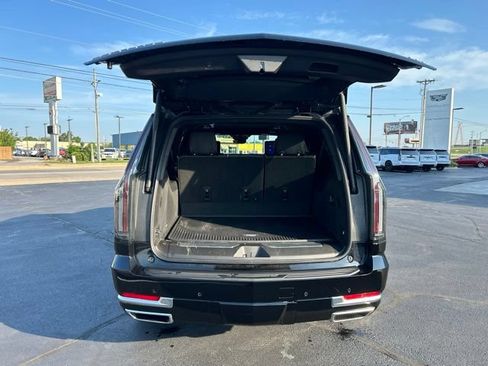 Certified 2026 Cadillac Escalade ESV Platinum Luxury w/ LPO, Floor Liner Package AWD/4WD image 8