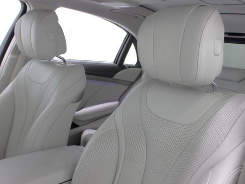 Used 2015 Mercedes-Benz S 550 Sedan image 34