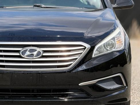 Used 2016 Hyundai Sonata SE image 12