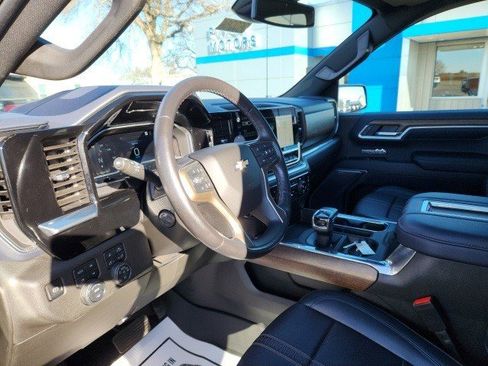 Certified 2022 Chevrolet Silverado 1500 High Country w/ High Country Premium Package image 28