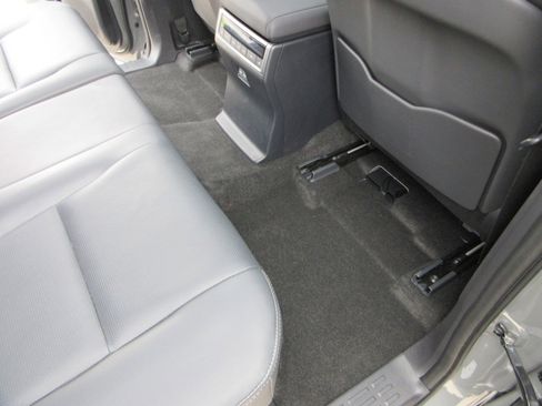 Used 2025 Lexus GX 550 w/ Accessory Package (Z1) image 21