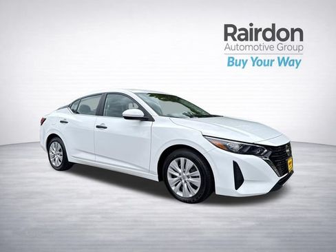 Used 2025 Nissan Sentra S FWD image 1