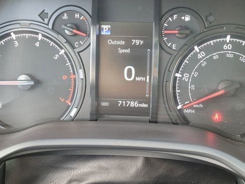 Used 2021 Toyota 4Runner SR5 Premium w/ Moonroof Package image 18