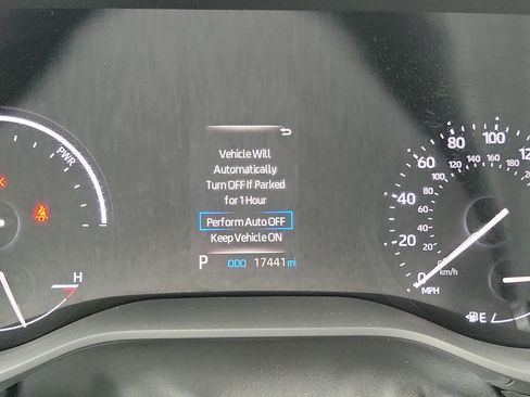 Used 2021 Toyota Sienna LE w/ LE Plus Package FWD image 23