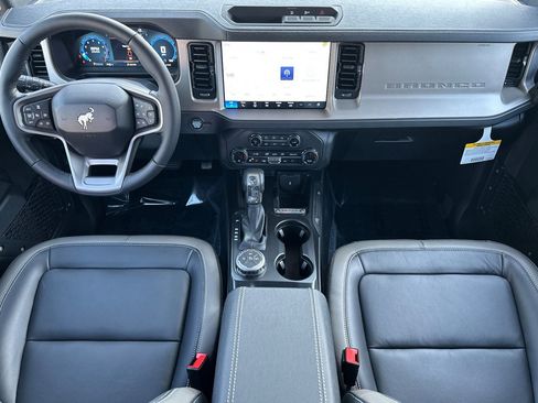 New 2025 Ford Bronco Outer Banks image 18