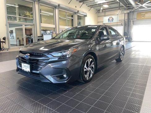 Used 2025 Subaru Legacy Premium AWD/4WD image 3