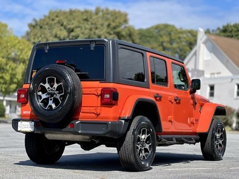 Used 2018 Jeep Wrangler Unlimited Rubicon w/ Safety Group image 7