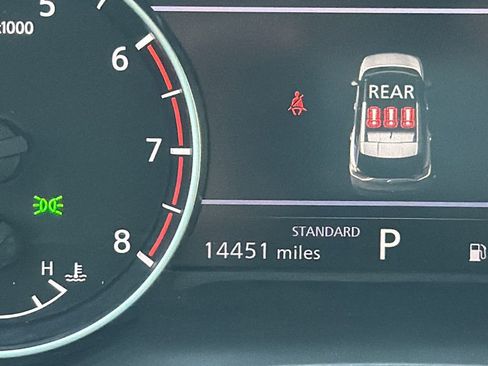 Used 2023 Nissan Rogue SL w/ SL Premium Package FWD image 4