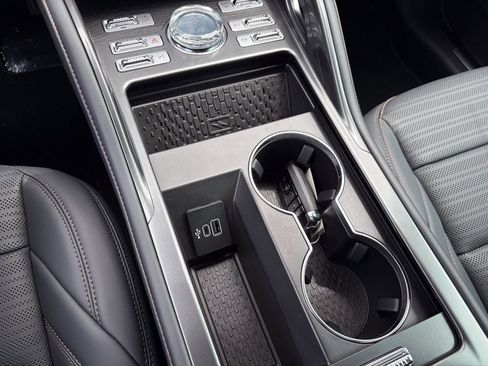 New 2026 Lincoln Nautilus Reserve AWD/4WD image 36