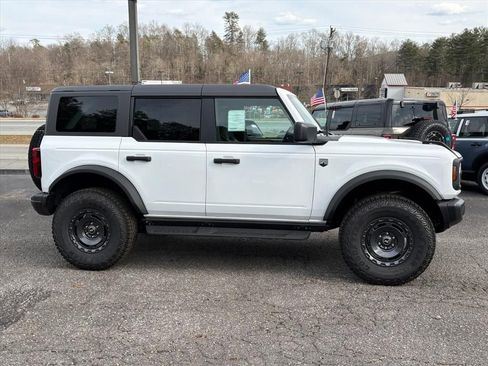 New 2025 Ford Bronco Big Bend w/ Black Diamond Package image 3