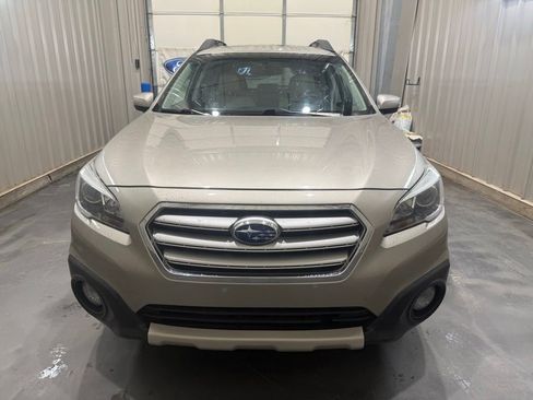 Used 2015 Subaru Outback 3.6R Limited AWD/4WD image 2