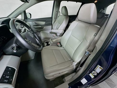 Used 2016 Honda Odyssey Touring image 25