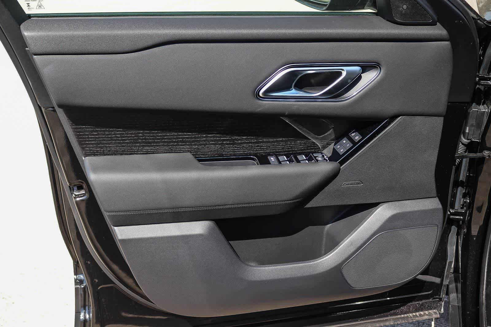 New 2026 Land Rover Range Rover Velar S AWD/4WD image 20
