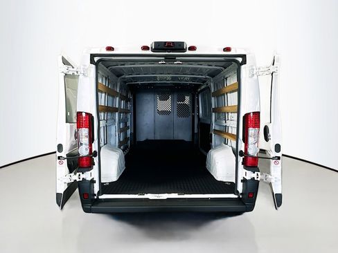 Used 2025 RAM ProMaster 2500 w/ U-Haul Equipment Group FWD image 26