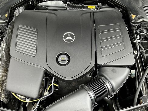 Certified 2025 Mercedes-Benz C 300 4MATIC Sedan image 34