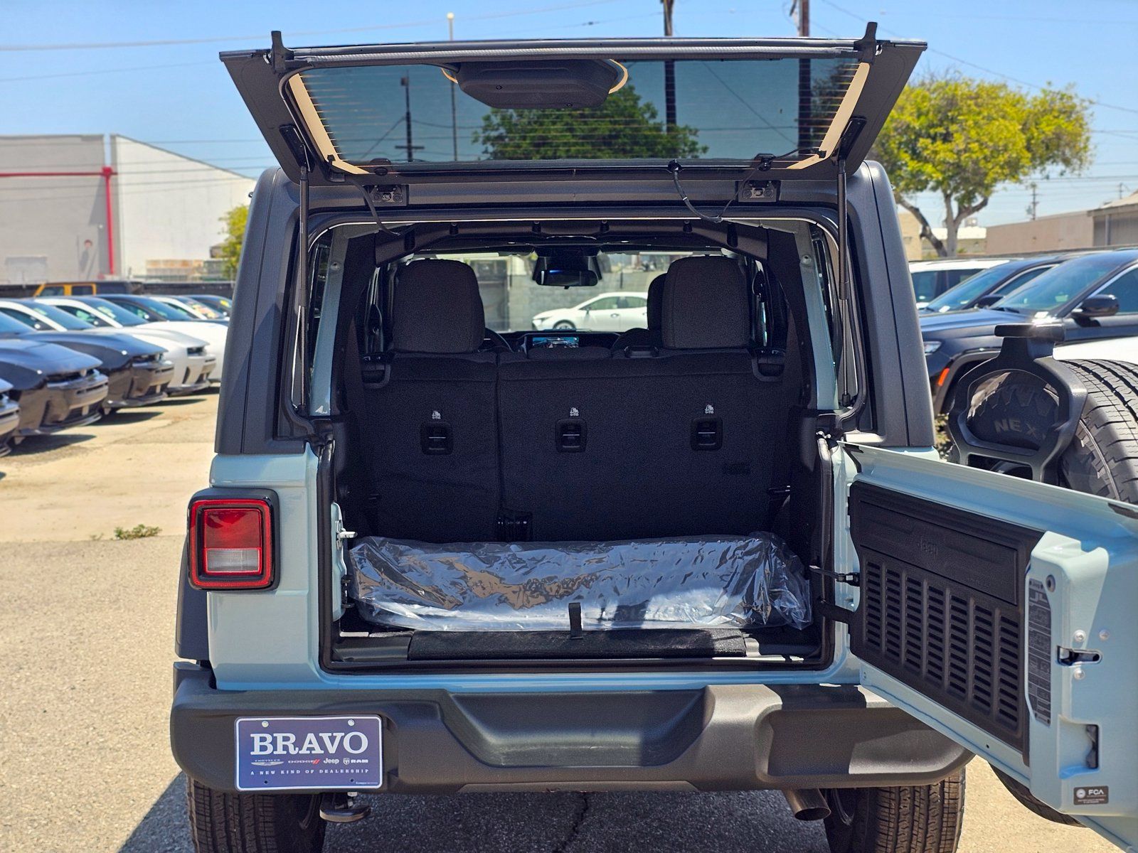 New 2026 Jeep Wrangler Unlimited Sport AWD/4WD image 9