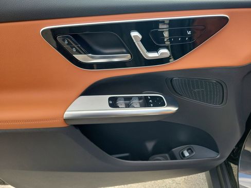 New 2026 Mercedes-Benz GLC 300 image 17