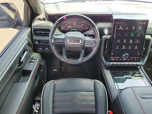 Used 2025 GMC Yukon XL AT4 Ultimate AWD/4WD image 10