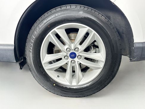 Used 2016 Ford Edge SEL w/ Equipment Group 201A FWD image 11